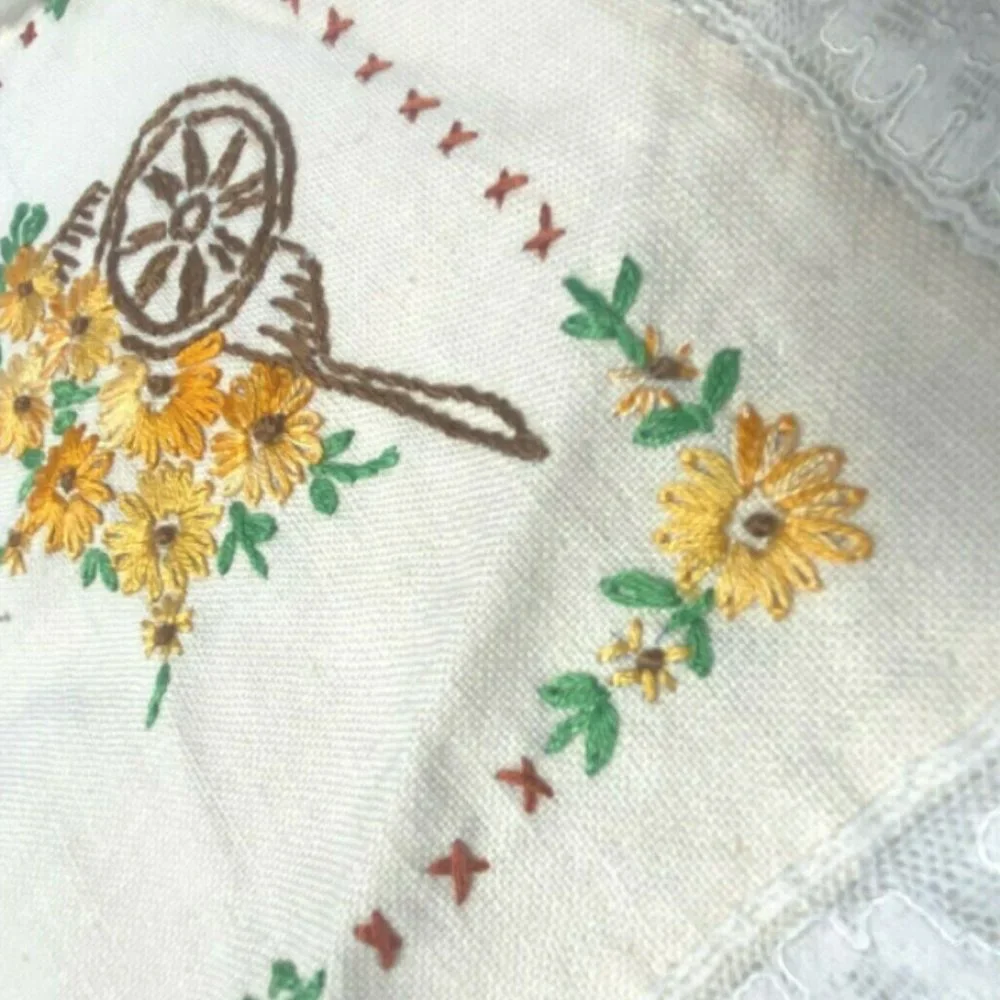 Vintage Antique Set 3 Handmade Cloths Lace Doilies